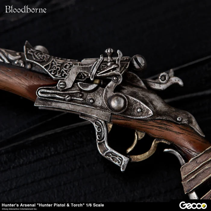 Bloodborne Hunter's Arsenal: Hunter Pistol & Torch 1/6 Scale Weapon - Image 2